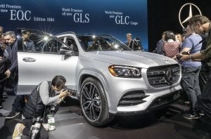 На автосалоне в Нью-Йорке Mercedes-Benz представил новые модели Mercedes-AMG и SUV