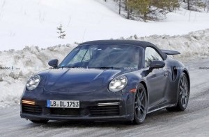 Появились снимки нового Porsche 911 Turbo Cabrio
